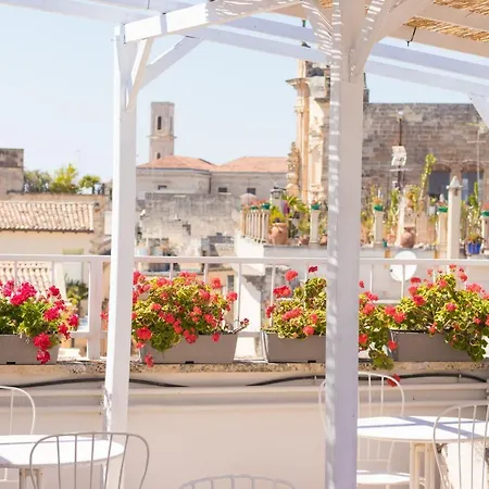 ベッド・アンド・ブレックファスト アンド ソー