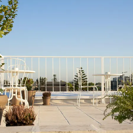 アンド ソー ベッド・アンド・ブレックファスト レッチェ