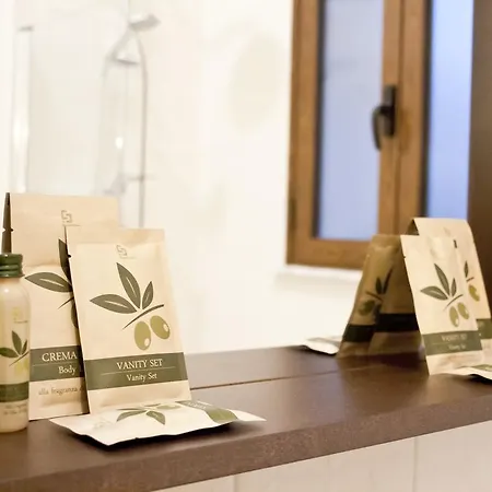 فندق مبيت وإفطار And So