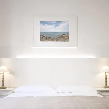 فندق مبيت وإفطار And So