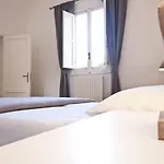 And So Couette-café 4*