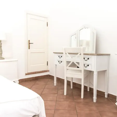 And So Boutique Bed & Breakfast *