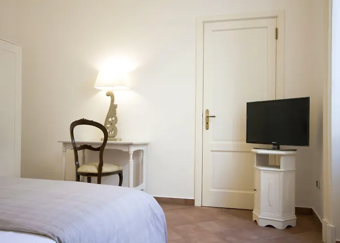 ベッド・アンド・ブレックファスト アンド ソー