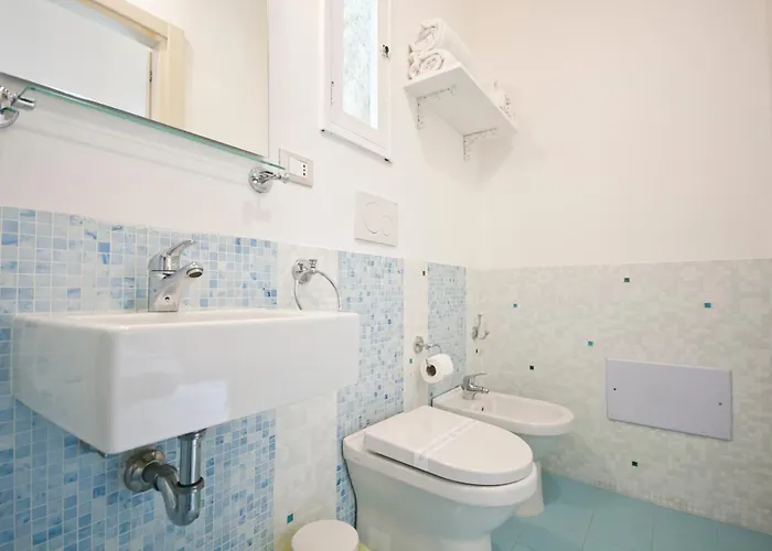 アンド ソー レッチェ