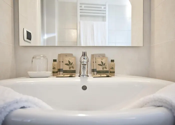 ベッド・アンド・ブレックファスト アンド ソー